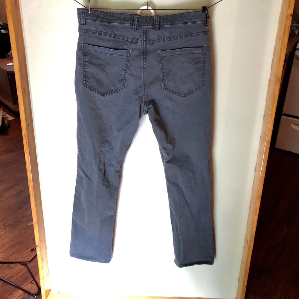 Gray pants - Picture 2 of 2